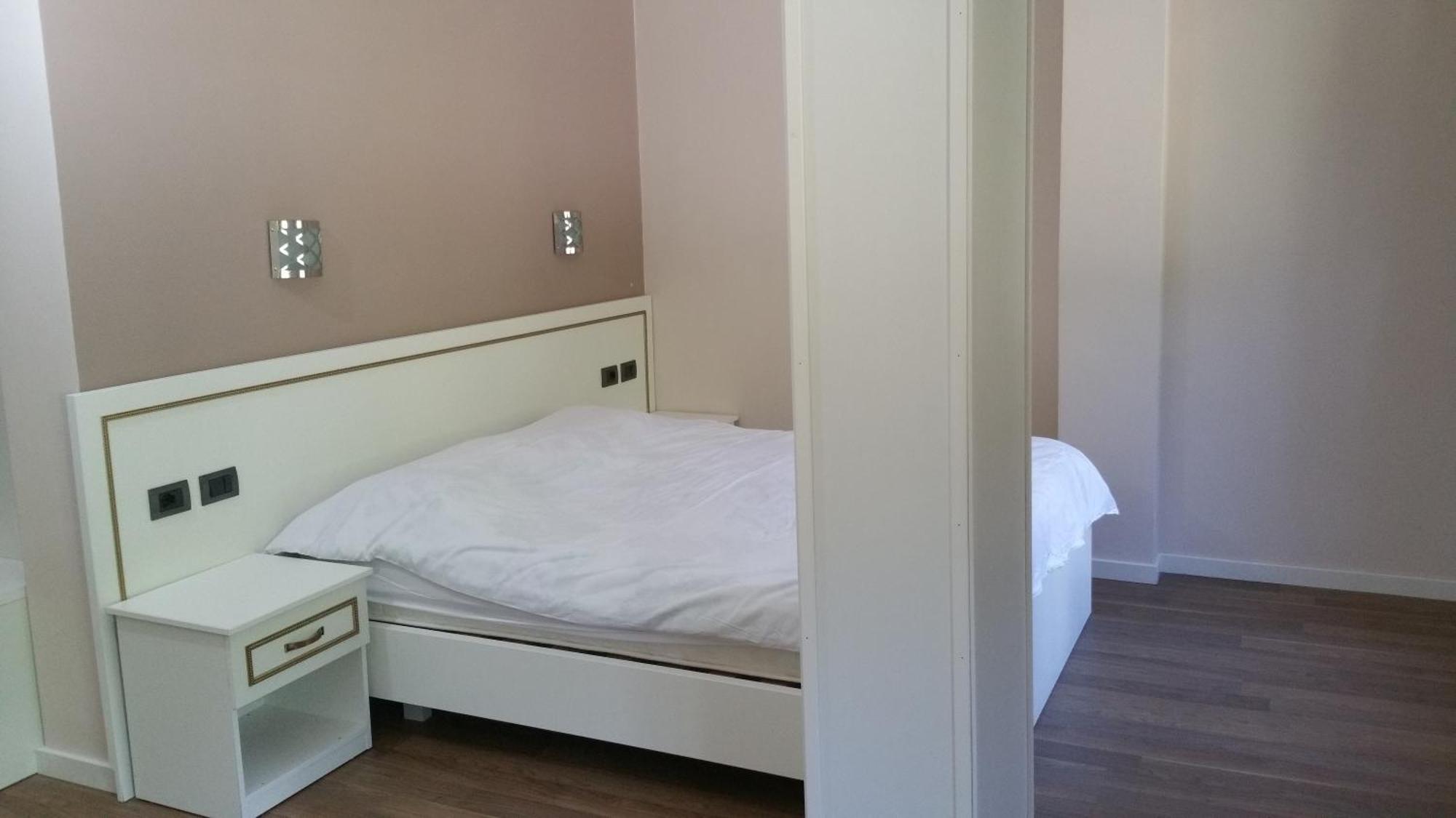 Hotel Margjeka วัลโบเนอ ห้อง รูปภาพ